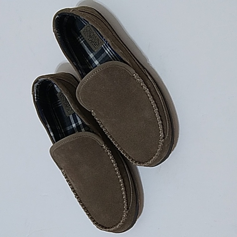 Crown Vintage Denali Men's Moccasin Slippers - Picture 2 of 8